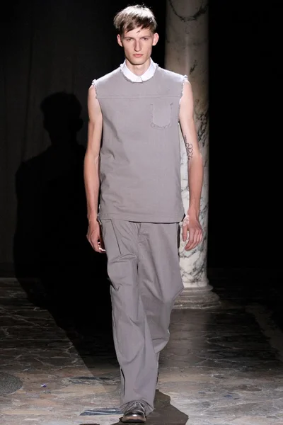 Look 7